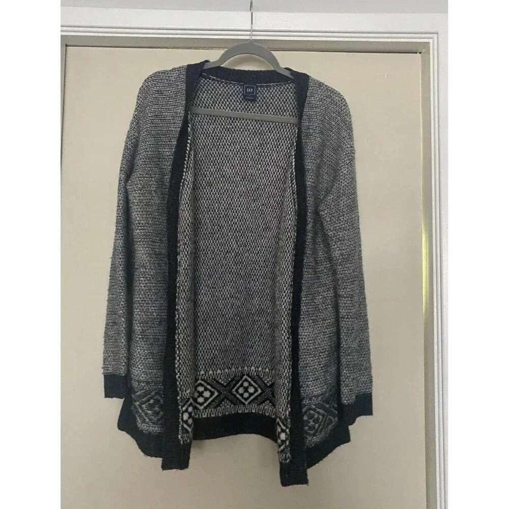 Gap Women’s Black and‎ White Cardigan Size Small